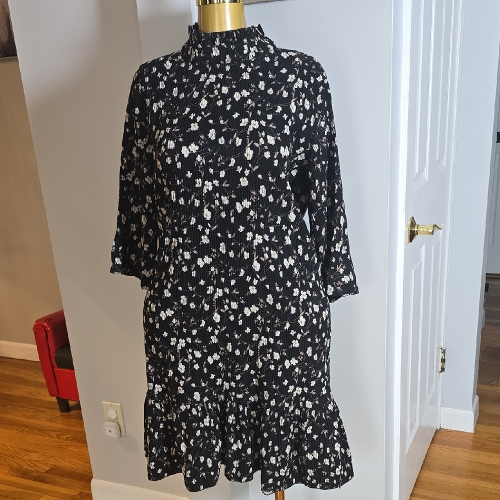 Black Floral Mock-Neck Women's Dress